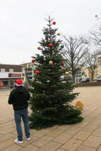 weihnachtlicher Lichterglanz auf dem Ernst-Reuter-Platz