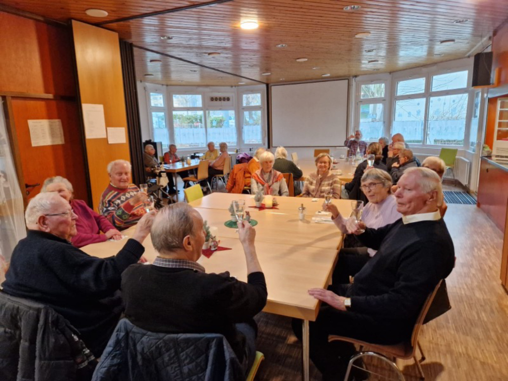 Wir haben auf ein gesundes, friedliches 2026 angestoßen!