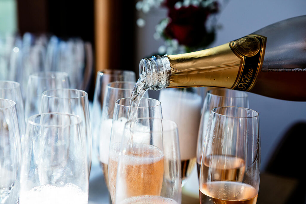 Neujahr Sekt Empfang Café